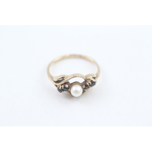 140 - 9ct gold vintage cultured pearl & sapphire dress ring (1.5g)