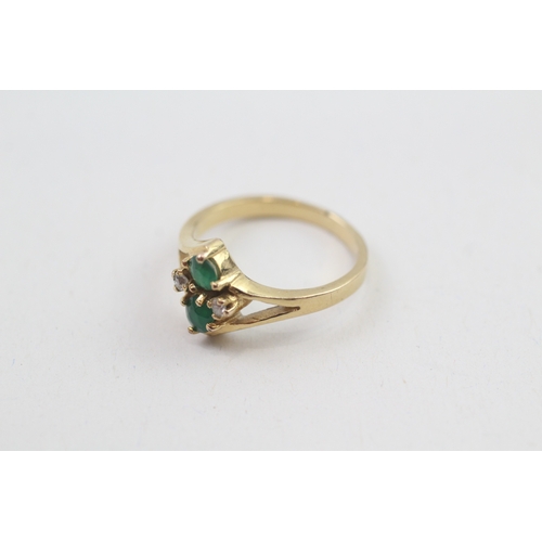 196 - 9ct gold green agate and cz set dress ring (1.6g)