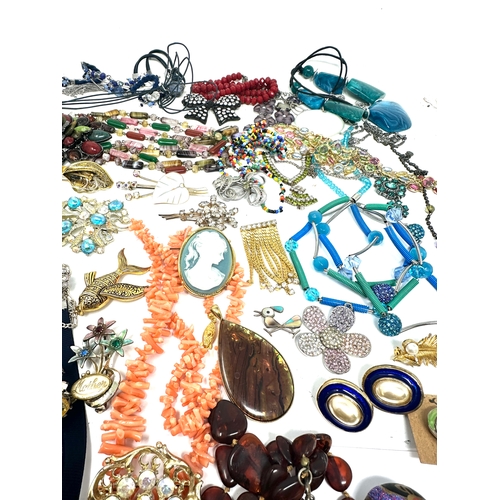 222 - selection of vintage and later costume jewellery weight 1.15 k