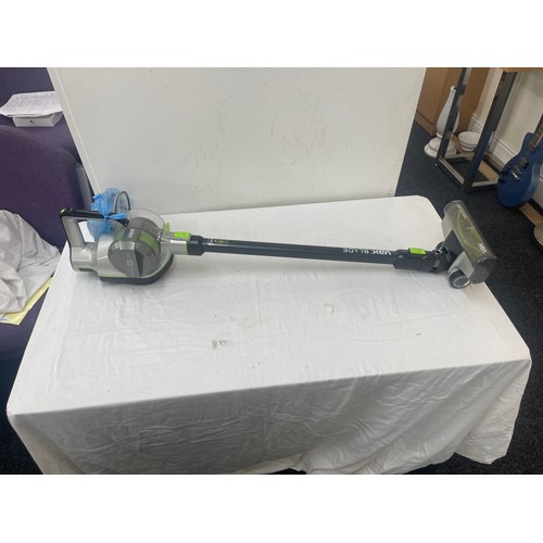 293 - Vax blade vacuum cleaner, untested