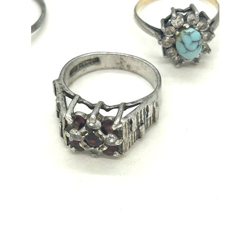 542 - Selection of vintage and later rings includes 9ct on silver etc