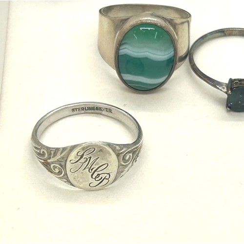 542 - Selection of vintage and later rings includes 9ct on silver etc