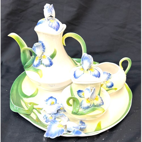 558 - Graff Vintage Porcelain Collectable Set to include tea pot, sugar bowl, milk jug and serving tray