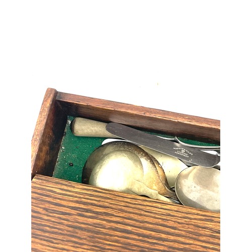 64 - Vintage wooden cutlery box and a selection of assorted cutlery