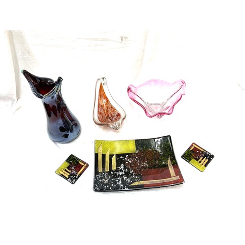 62 - Selection of assorted art glass etc