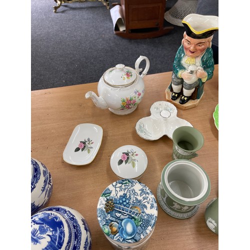 331 - Selection of miscellaneous includes Royal Albert, Wedgwood etc