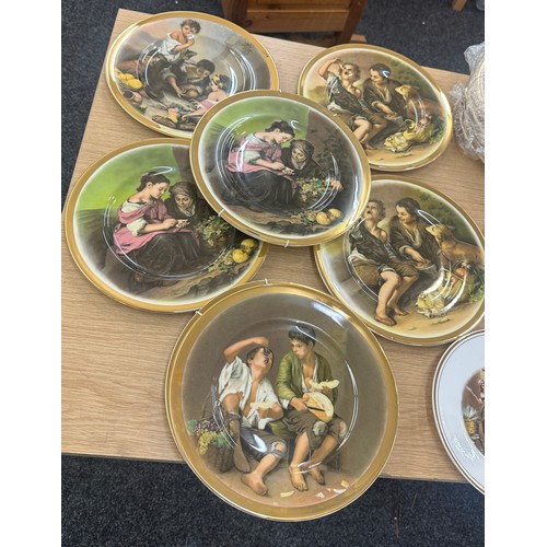 112 - Selection of Fenton pottery beggar boys collector plates, Sheriden Staffordshire plates