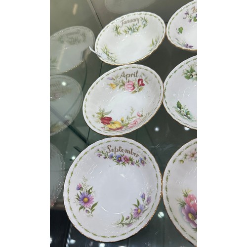 299 - Set 12 Royal Albert flowers of the month bowls (8 of which are second quality), all in good overall ... 