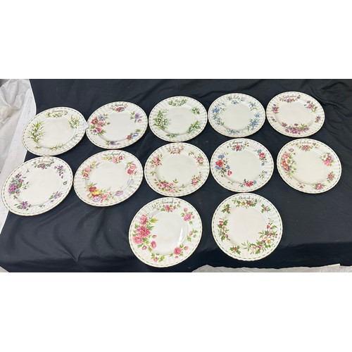 303 - Set 12 Royal Albert flowers of the month sandwich plate's 21 cm diameter, January - December second ... 