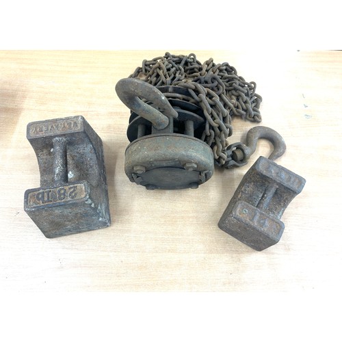 100D - Block and tackle and two weights