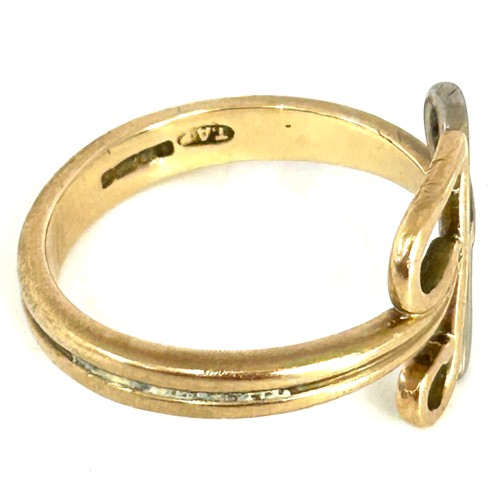 511 - 9ct gold ladies ring, total weight 3.8 grams, ring size P