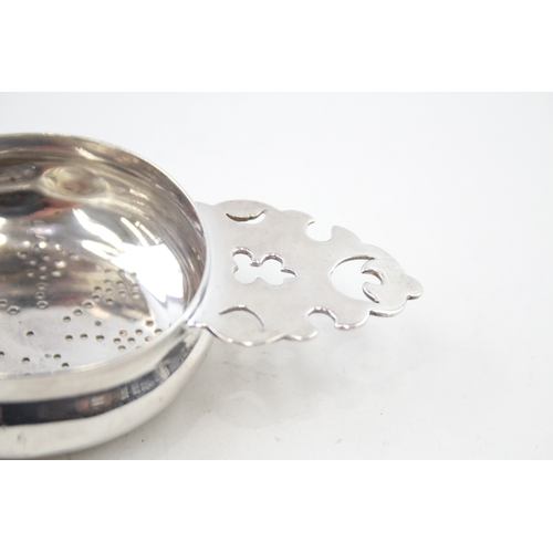 41 - .925 sterling tea strainer