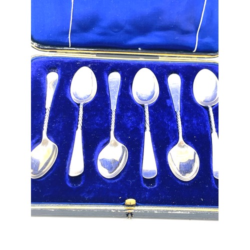 553 - Cased set of 6 tea spoons, total weight 47grams