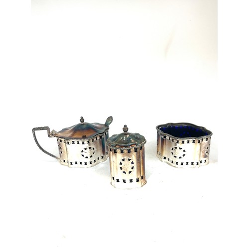 551 - Silver Three piece cruet set, total weight 219 grams