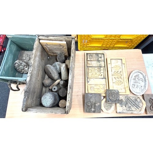 344 - Selection of moulding plaques and wood working tools