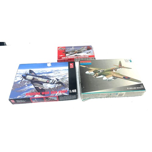 3 - Selection of model kits to include Air fix 1:72 North American P-51D Mustang, Hobby Craft Korean War... 