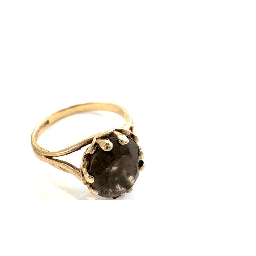 528 - 9ct gold smokey quartz dress ring weight 2.5 grams ring size m