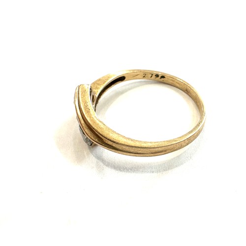 513 - 9ct gold stone set ring weight 1.3 grams