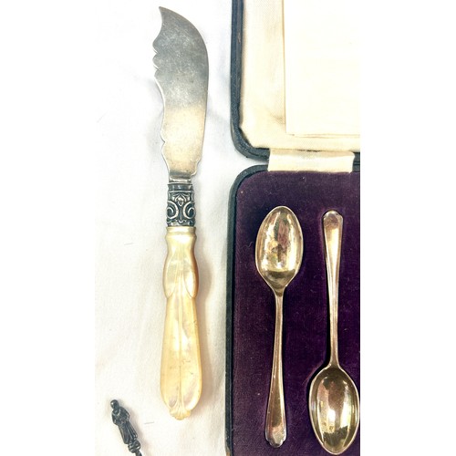 377 - Selection of silver pieces to include set cased 6 teaspoons, berry spoon, silver brush, letter opene... 