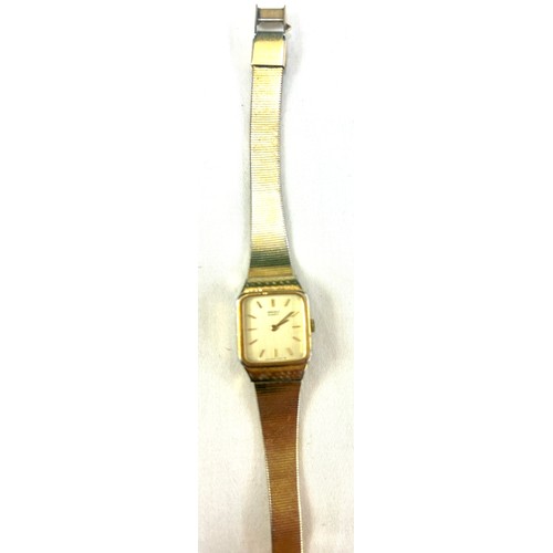 532A - Ladies 9ct gold cased wristwatch (strap not gold), untested, 2 ladies Seiko wristwatches both untest... 