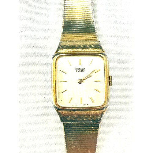 532A - Ladies 9ct gold cased wristwatch (strap not gold), untested, 2 ladies Seiko wristwatches both untest... 