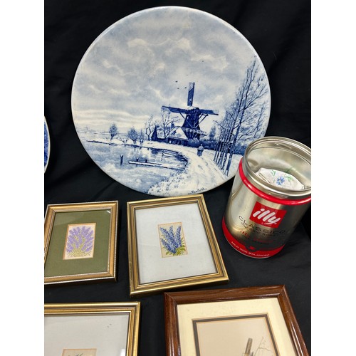 59 - Selection of collectable pieces to include Chinese metal tin, various tins, Chinese Ricksaw, binocul... 