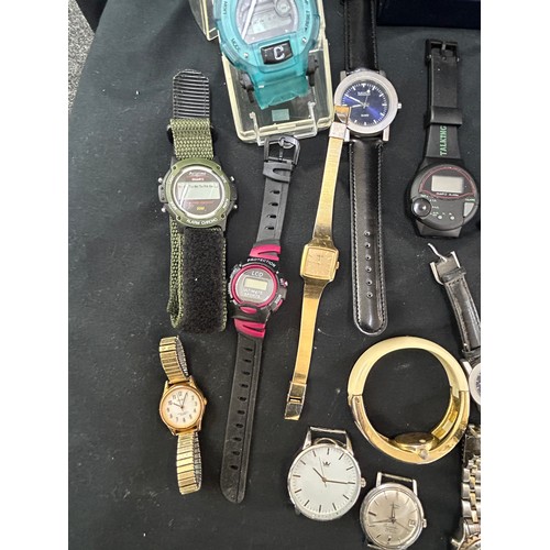 429 - Selection of mens assorted watches, all untested to include Seiko etc