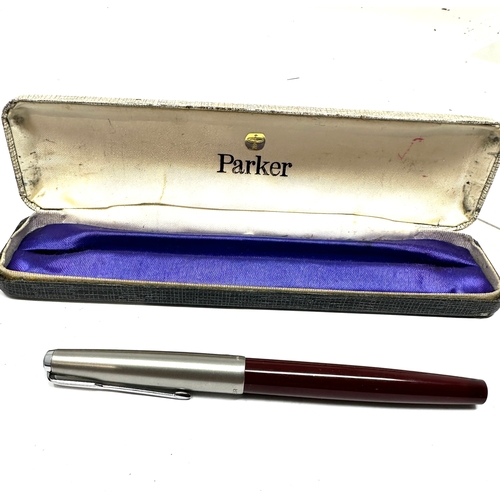 471 - Boxed parker 51 burgundy fountain pen