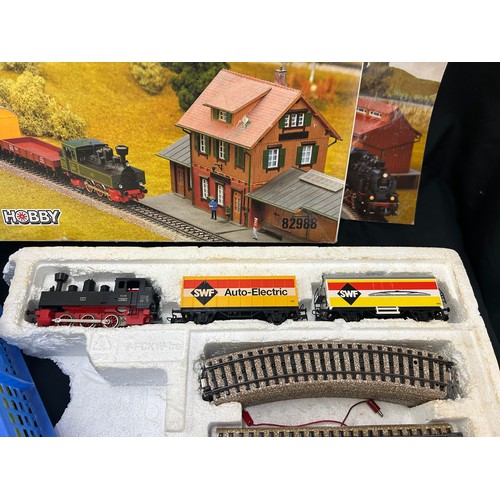 109 - Vintage Marklin 3 rail train set 82988 and extra track in working order