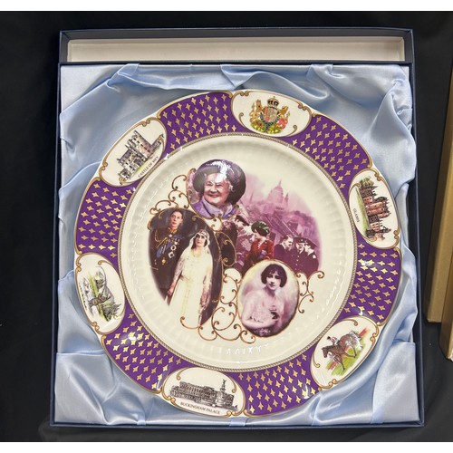 104 - Selection vintage royal commemorative collector plates,  limited edition piece, to include William t... 