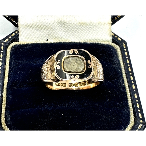 105 - Early 19th century chester hallmark 9ct gold & enamel mourning ring weight 4.8g