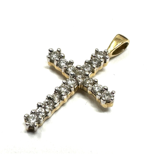 111 - 14ct gold & diamond cross pendant measures approx 2.1cm drop by 1.2cm