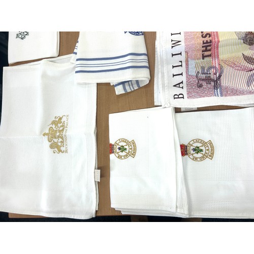 168 - Selection of white tea towels to include Buckingham palace pieces, table clothes etc