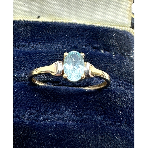 122 - 9ct gold topaz ring