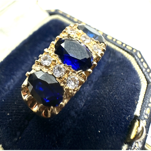 138 - 9ct gold tanzanite & white gemstone ring weight 7.5g