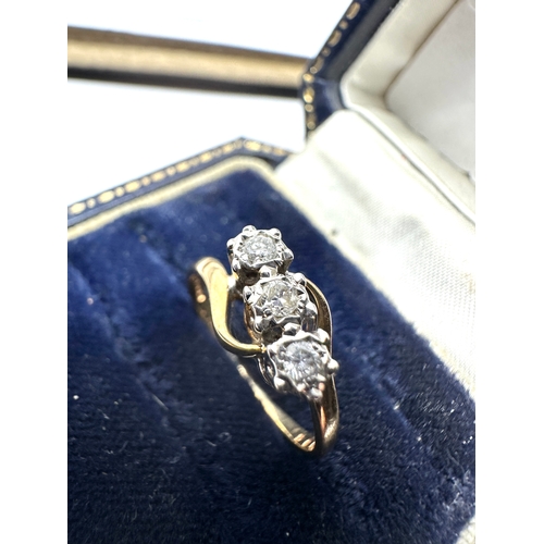 139 - 9ct gold diamond ring weight 1.9g