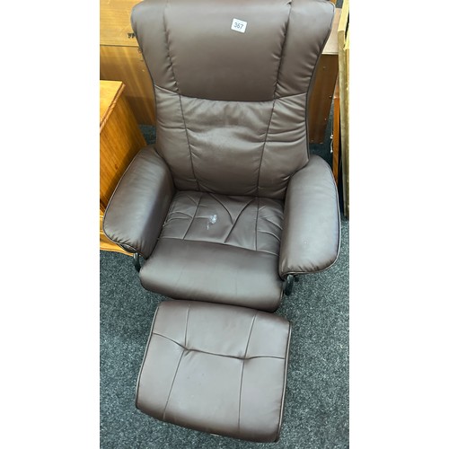 367 - Leather electric recliner arm chair and stool wear commensurate with age both in working order.