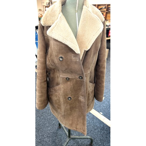 196 - Vintage sheep skin coat, size 14