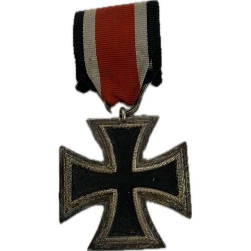 488 - WW2 German iron cross medal