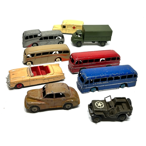 496 - Selection of vintage dinky vehicles