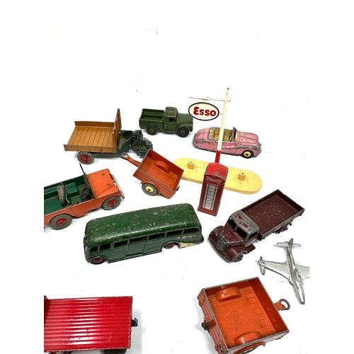 498 - Selection of vintage dinky vehicles etc