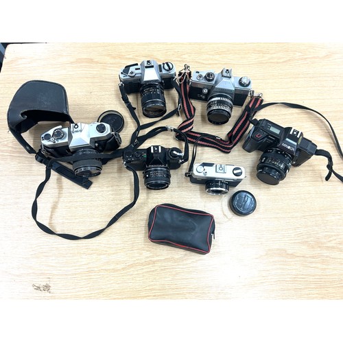 72 - Selection of Vintage cameras includes Monolta 5000 praktika LC `Fuji JA etc