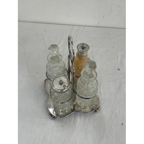 373 - Silver plated creut set