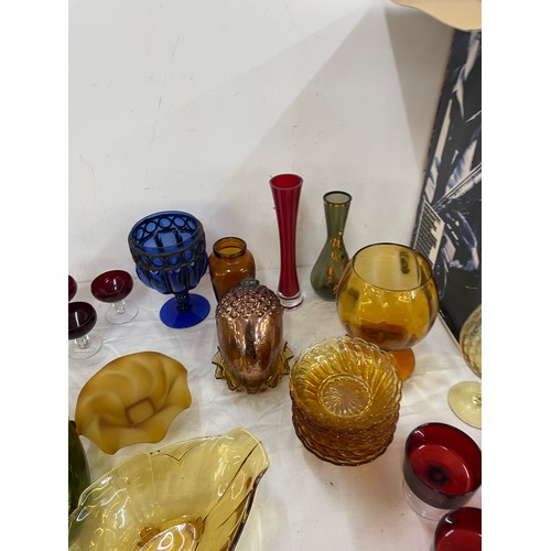 188 - Large selection of assorted glassware