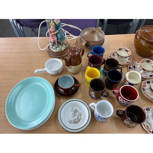 200 - Large selection of miscellaenous includes lamp, part tea services, tureens etc