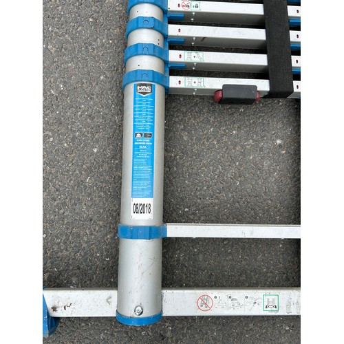 100U - 3.8m telescopic extension ladder