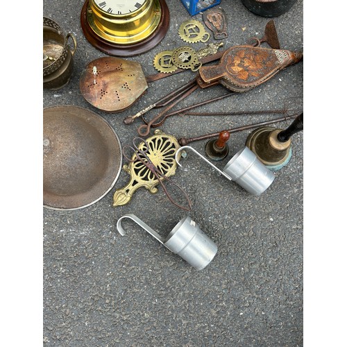 90 - Selection vintage metalware to include brass etc