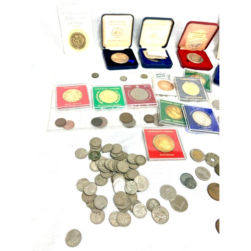 140 - Selection of commemorative collector coins