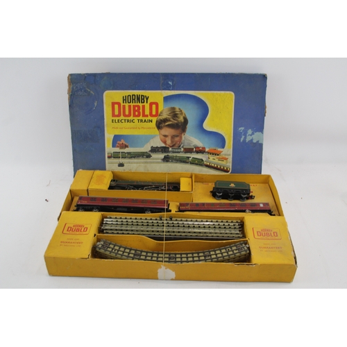 503 - Hornby Dublo OO Gauge Set Duchess Of Montrose Locomotive Carriages Boxed