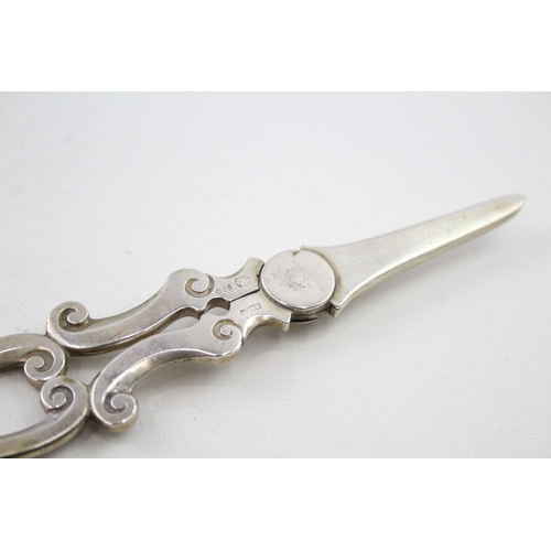 47 - .800 Silver grape scissors